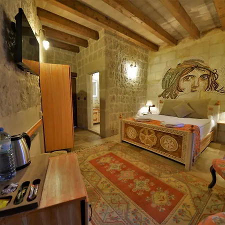 Caftan Cave غوريمِيه