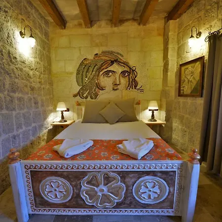 Caftan Cave