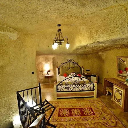 Caftan Cave Göreme