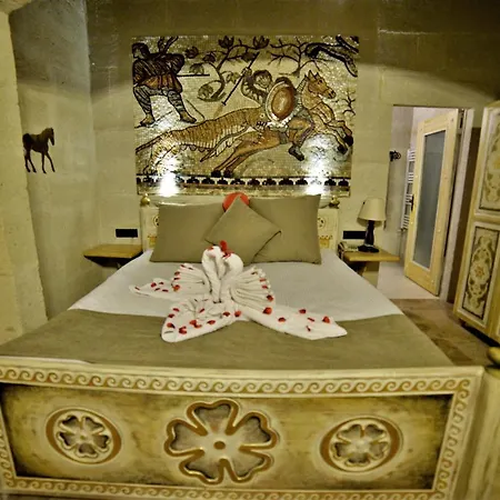 Caftan Cave 2*