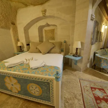 Caftan Cave
