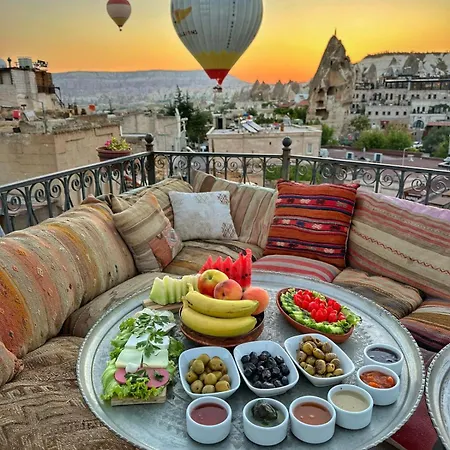 Caftan Cave Bed & Breakfast 2*