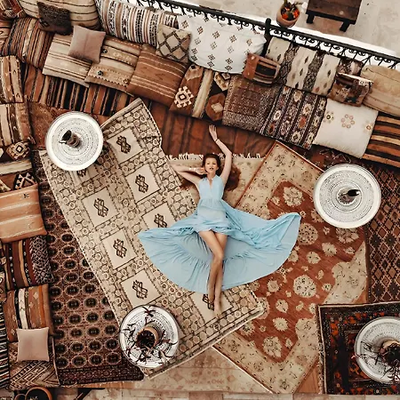 Caftan Cave