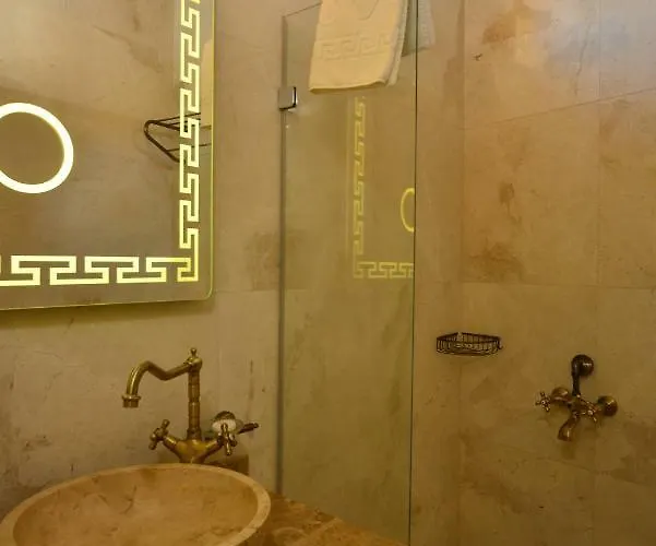 Caftan Cave Hotel 4*